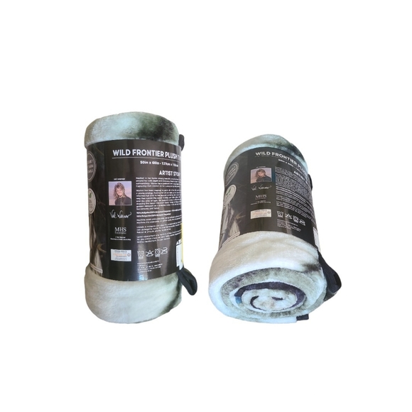 wild Frontier Bedding Wilderness White Tiger Plush Throw Blanket